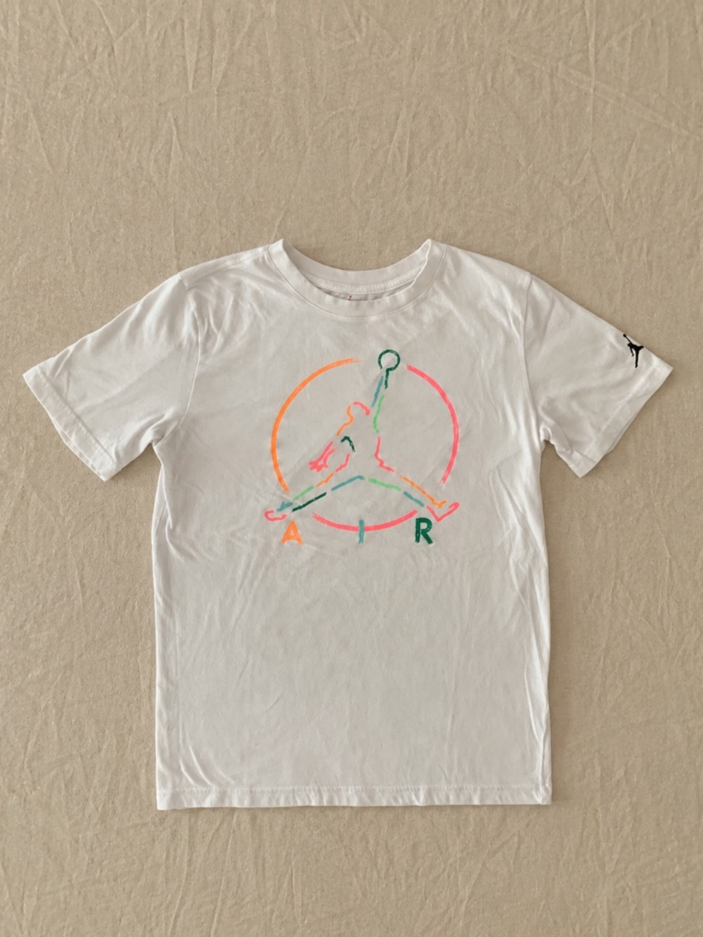 Jordan Boys XL 13–15 White Neon Jumpman Graphic T-Shirt